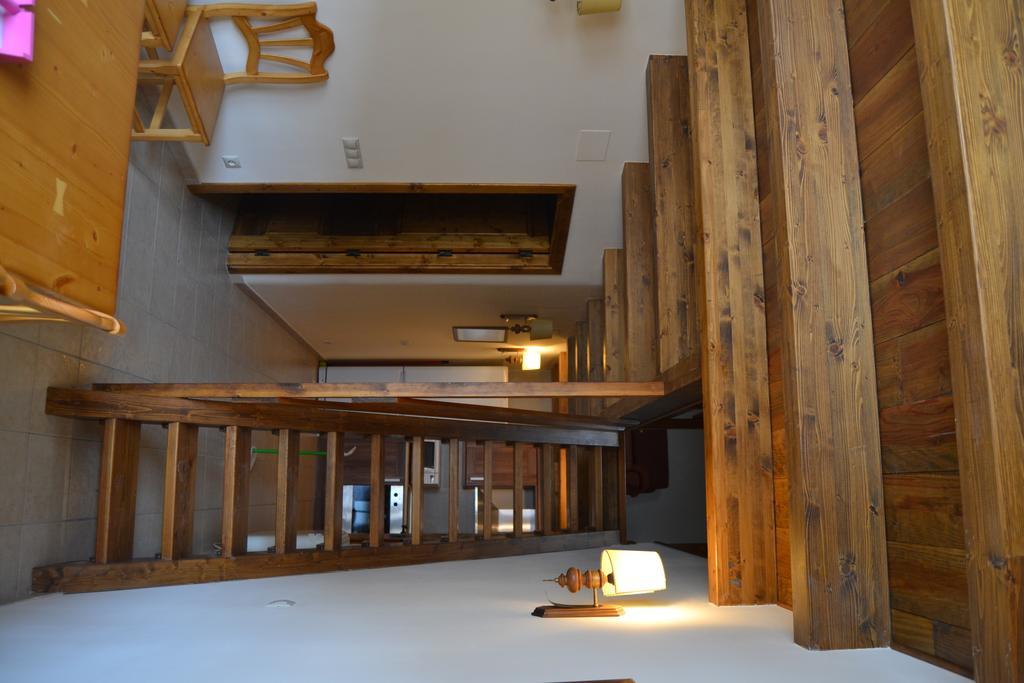 Hostal La Muntanya Castellar De N'Hug Exterior foto