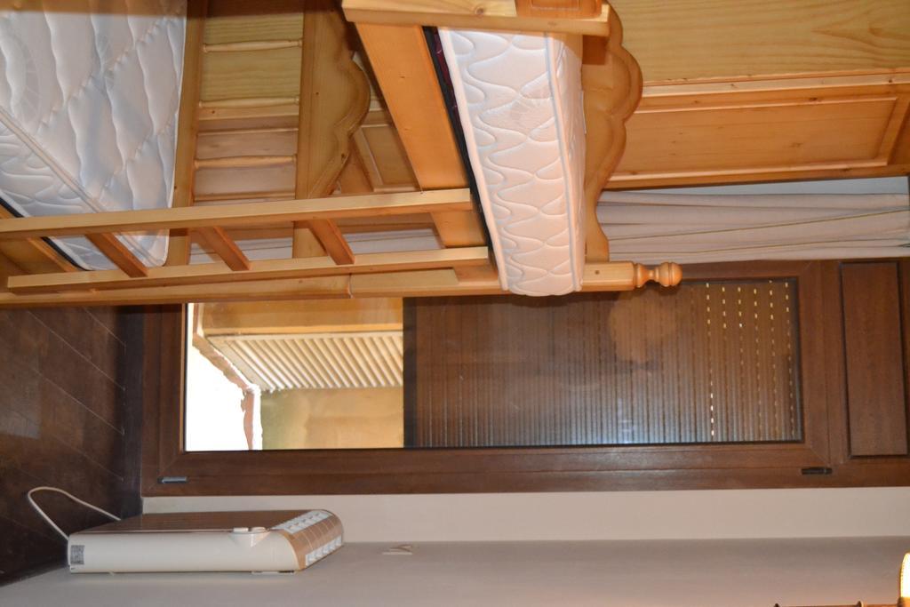 Hostal La Muntanya Castellar De N'Hug Exterior foto