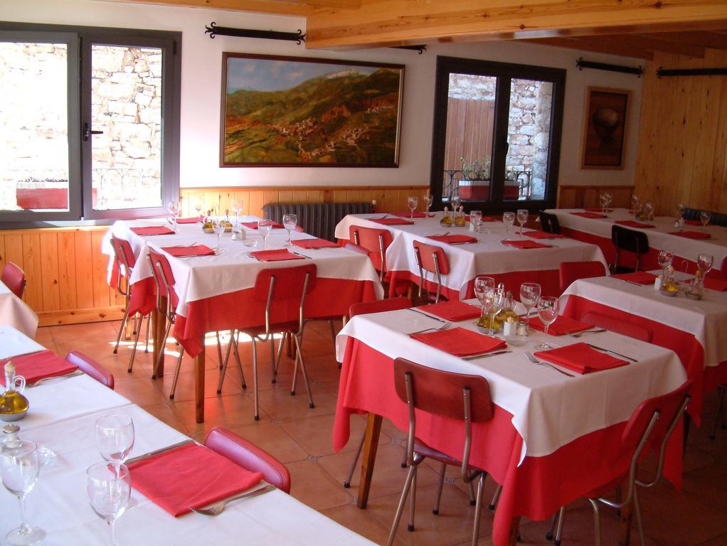 Hostal La Muntanya Castellar De N'Hug Exterior foto