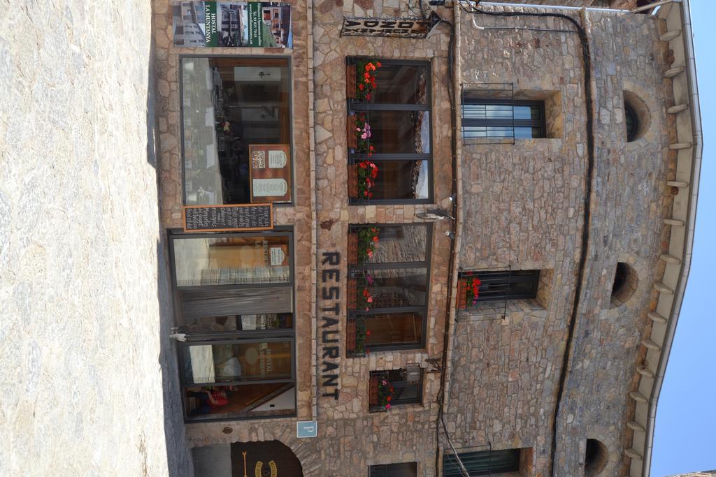Hostal La Muntanya Castellar De N'Hug Exterior foto
