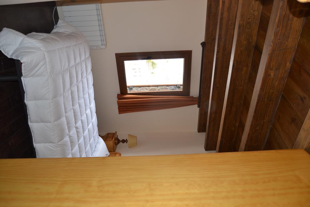 Hostal La Muntanya Castellar De N'Hug Exterior foto